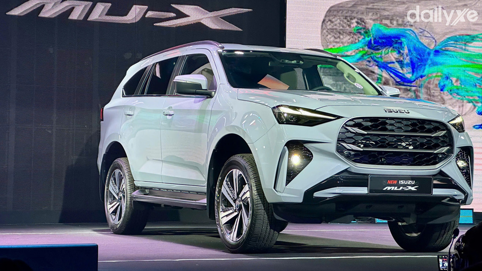 Isuzu MU-X sở hữu thân hình cao to và bề thế