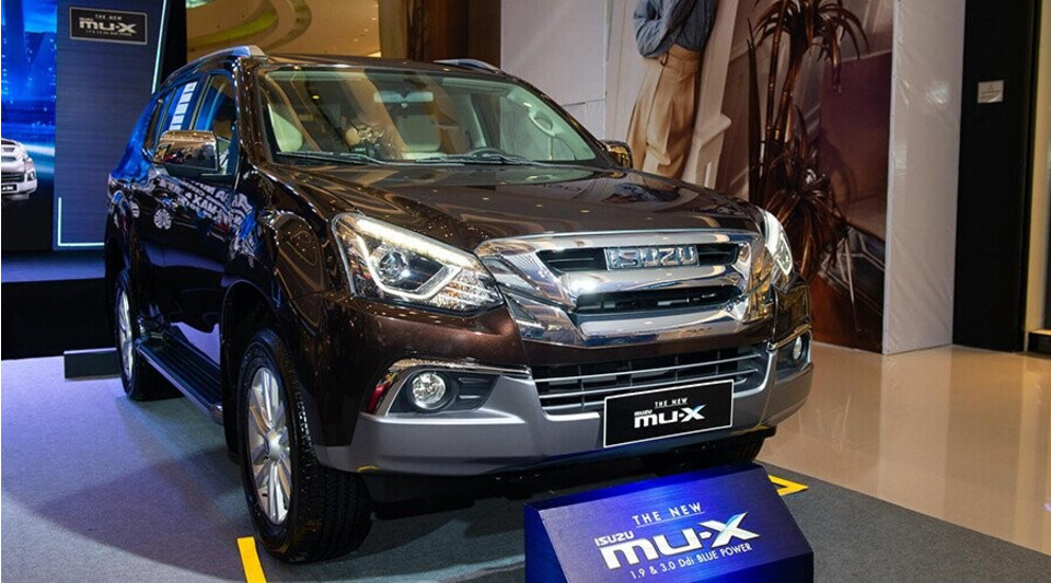Isuzu MUX chính là thiết kế theo phong cách Wedge-shape