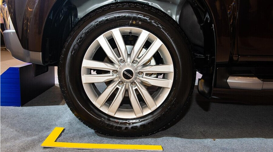 Mâm xe Mu-X thiết kế thể thao