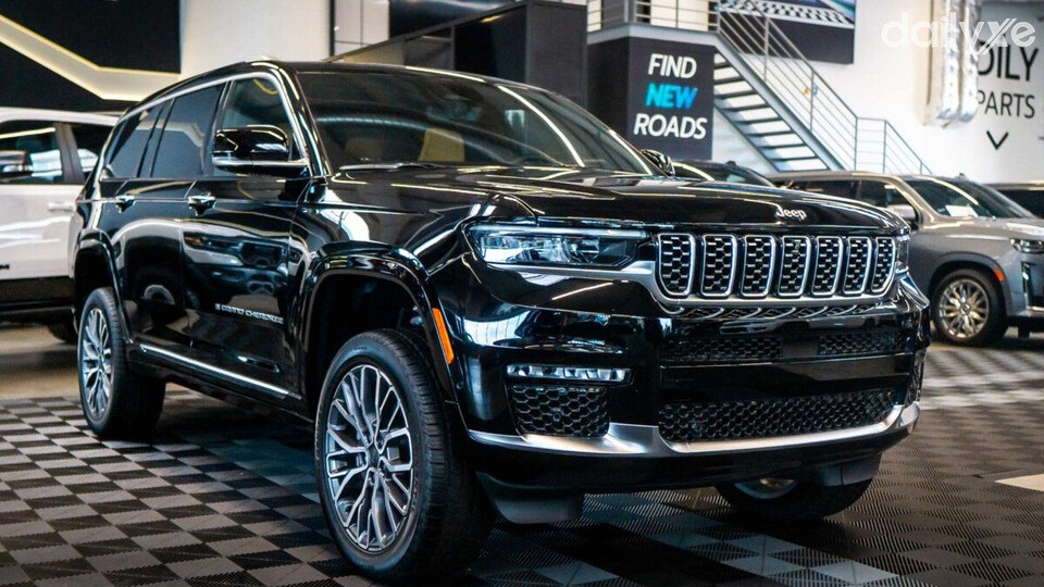 Jeep Grand Cherokee nổi bật với nhiều tùy chọn màu sắc