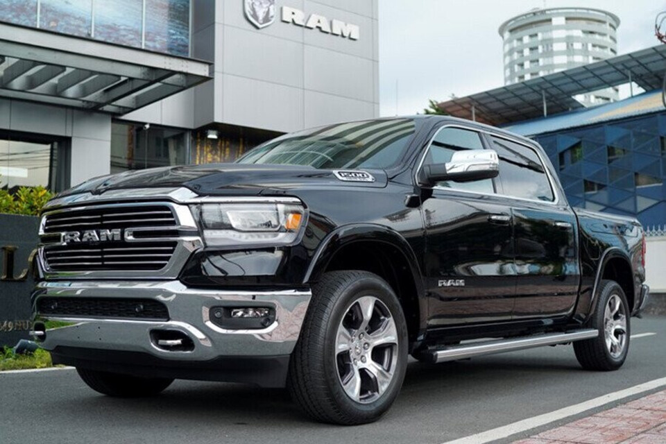 Ram 1500 thiết kế mạnh mẽ Ram 1500 thiết kế mạnh mẽ