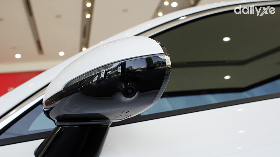 Gương chiếu hậu tích hợp nhiều chức năng