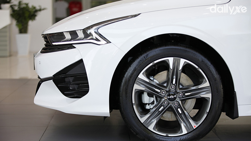 Mâm xe sở hữu kích thước lớn