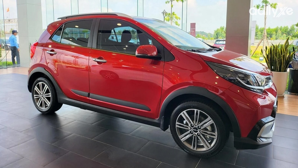 Thân xe KIA Morning được thiết kế với những đường nét đơn giản