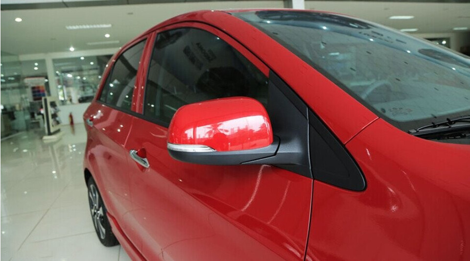 Gương chiếu hâu KIA Morning tích hợp đèn rẽ báo