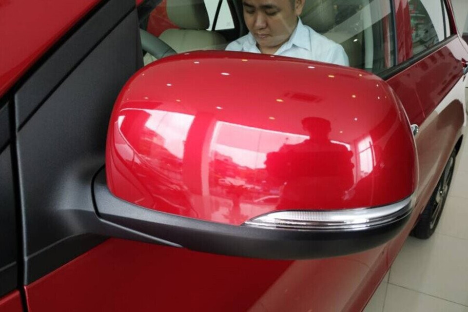 Gương chiếu hậu tích hợp đèn rẽ báo