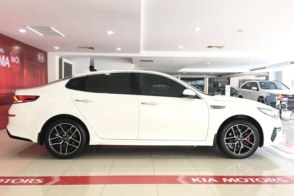 Thân xe thiết kế thể thao