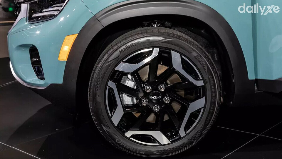 Mâm xe hợp kim kích thước 17 inch