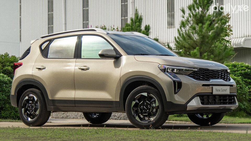 Diện mạo xe cứng cáp, thể thao và đậm chất SUV