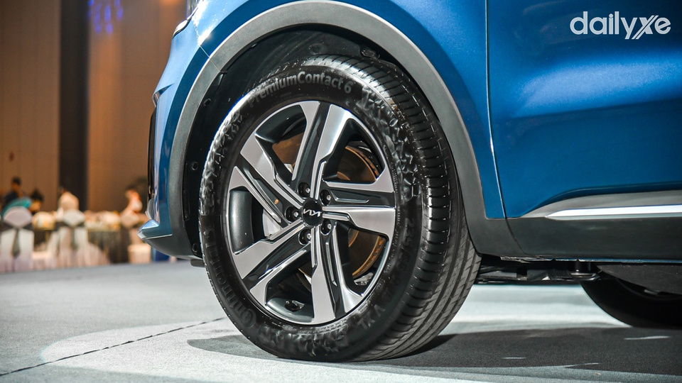 Mâm xe có kích thước lớn tăng vẻ năng động