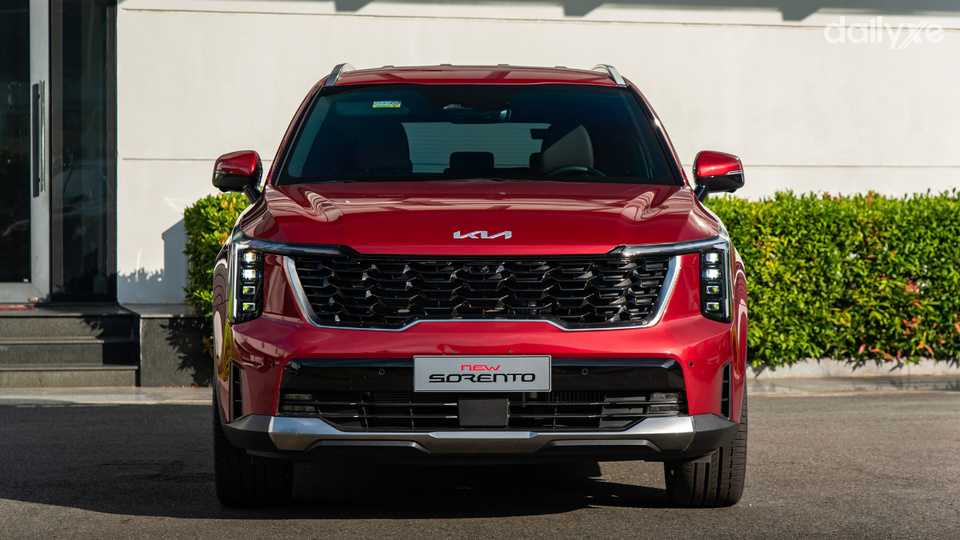 Sorento mới gây ấn tượng với kiểu dáng nam tính