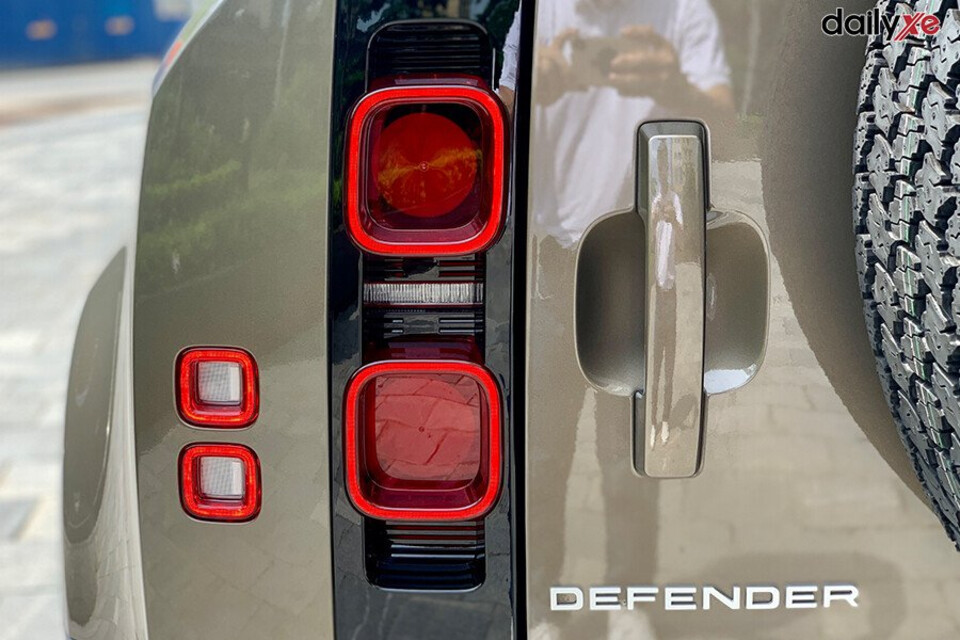 Cụm đèn hậu full LED