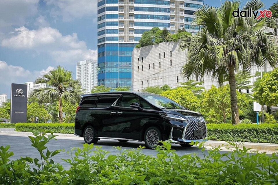 Thân xe được trang trí nổi bật