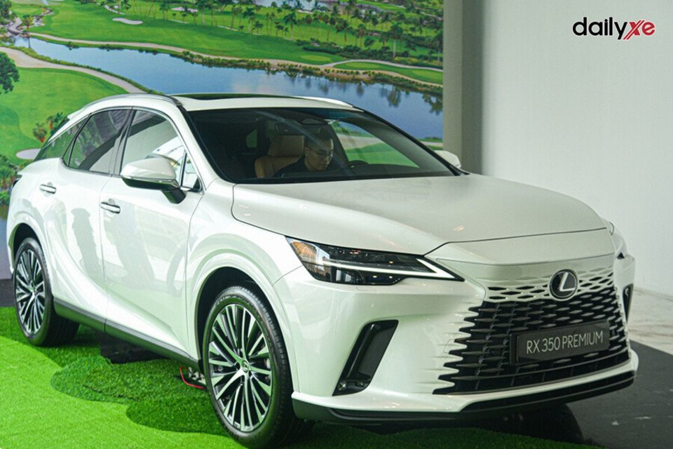 Lexus RX 350 2019 là mẫu xe SUV cỡ trung với thiết kế sang trọng và đẳng cấp Lexus RX 350 là mẫu xe SUV cỡ trung với thiết kế sang trọng và đẳng cấp