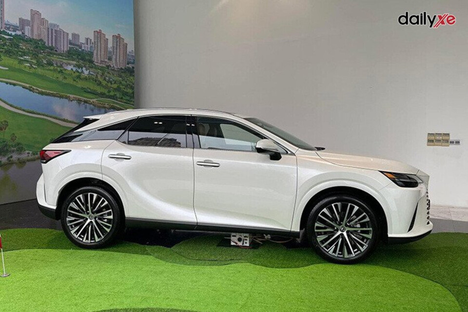 Thân xe thiết kế đậm chất cá tính Thân xe thiết kế đậm chất cá tính