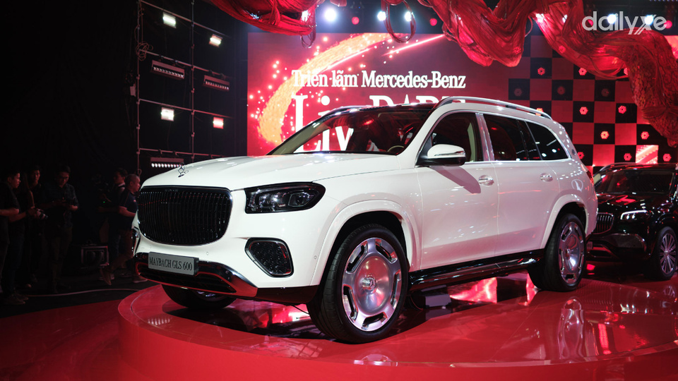 Mercedes GLS Maybach 600 có vẻ ngoài thời thượng