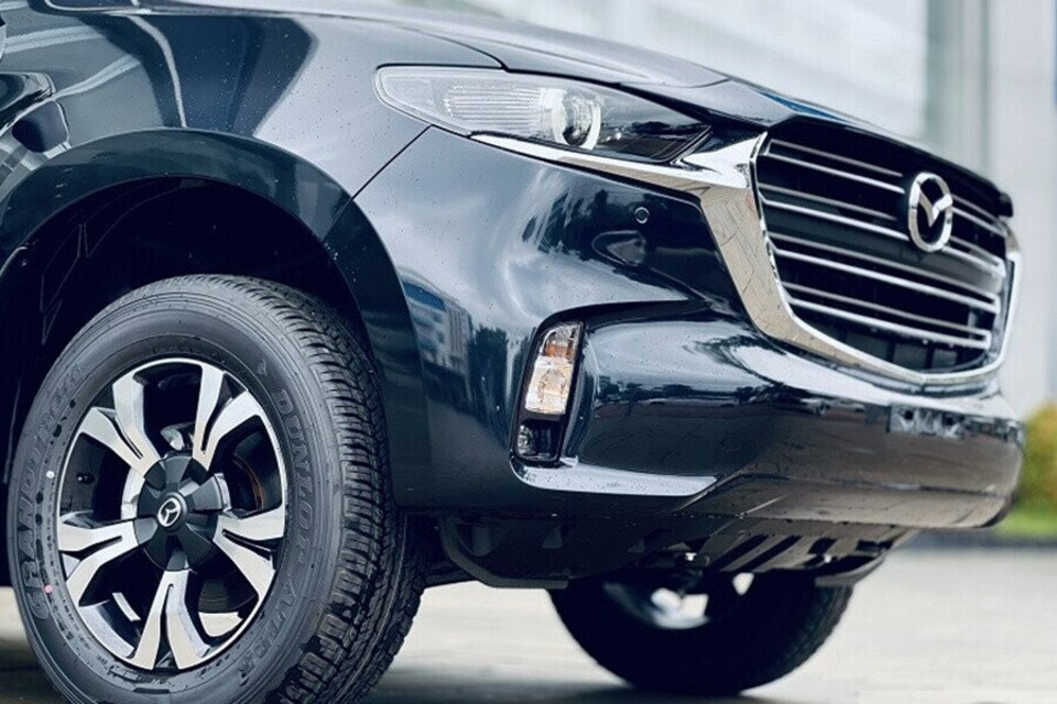 Xe sử dụng bộ la zăng hợp kim 18 inch Xe sử dụng bộ la zăng hợp kim 18 inch