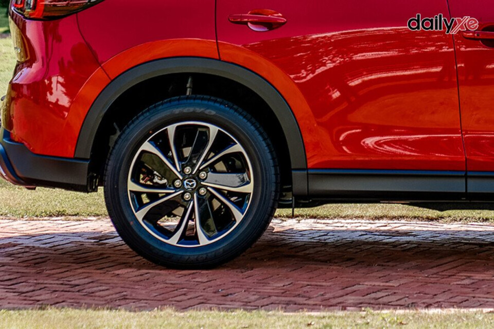 Nổi bật với lazang Goshintai đa chấu có kích thước 19 inch