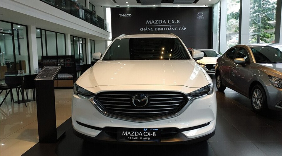 Đầu xe Mazda CX-8 thiết kế sang trọng