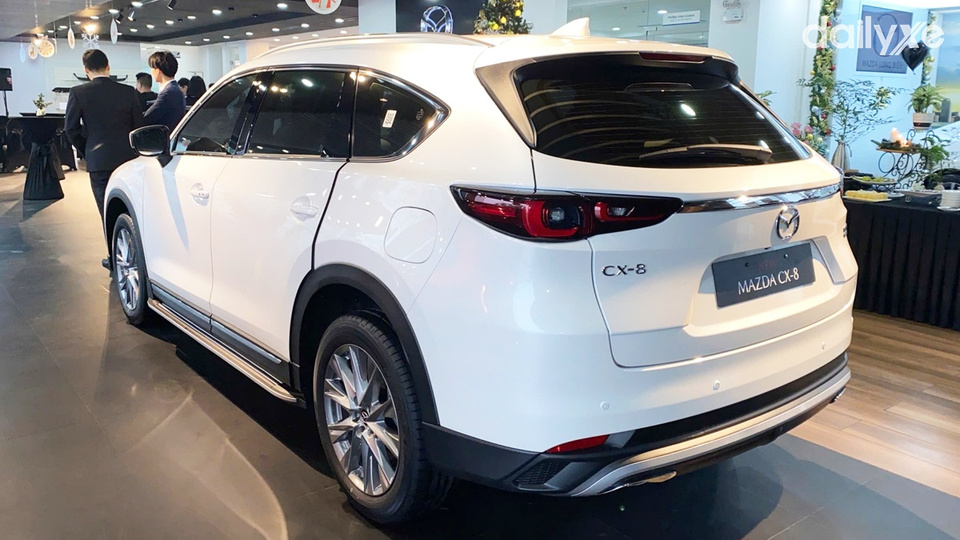 Thân xe khỏe khoắn đậm chất SUV