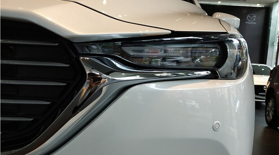 Mazda CX-8 có cụm đèn trước LED