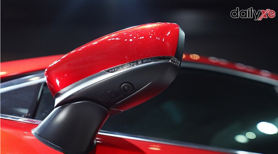 Gương chiếu hậu tích hợp đèn rẽ báo