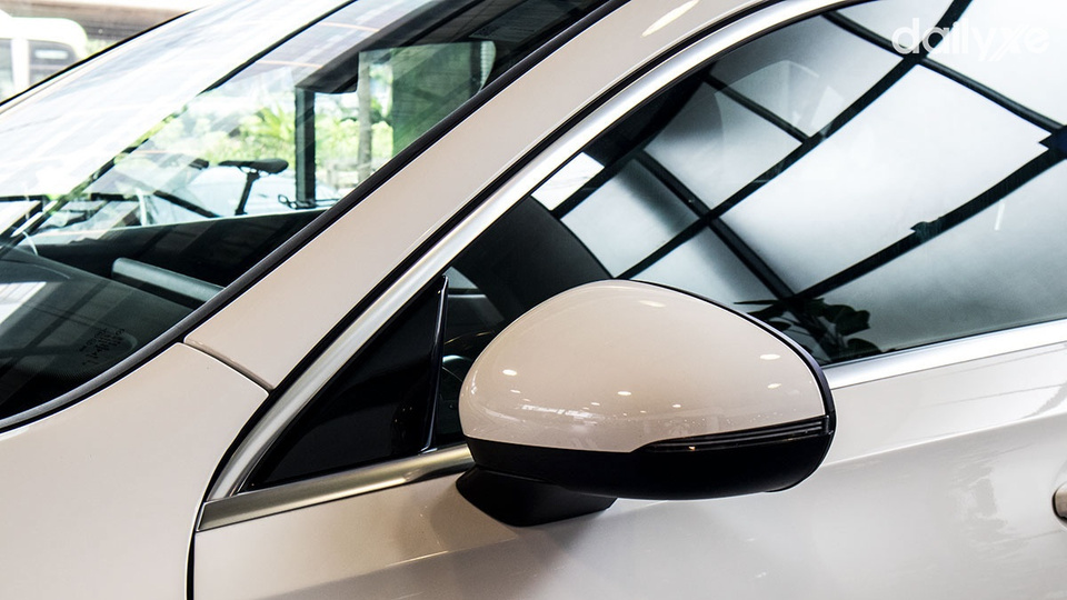 Gương chiếu hậu tích hợp nhiều chức năng