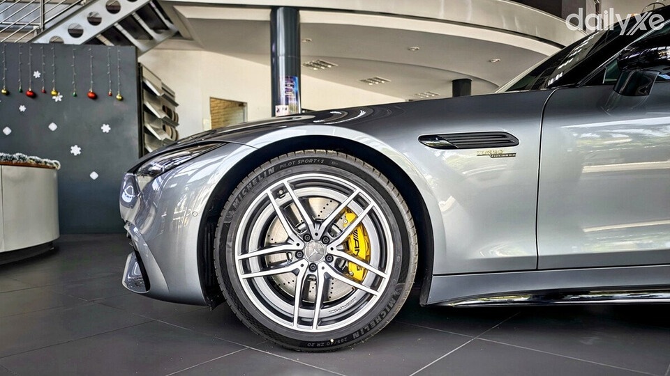 Lazang xe Mercedes-AMG SL 43 hợp kim 5 chấu kép, kích thước 20 inch