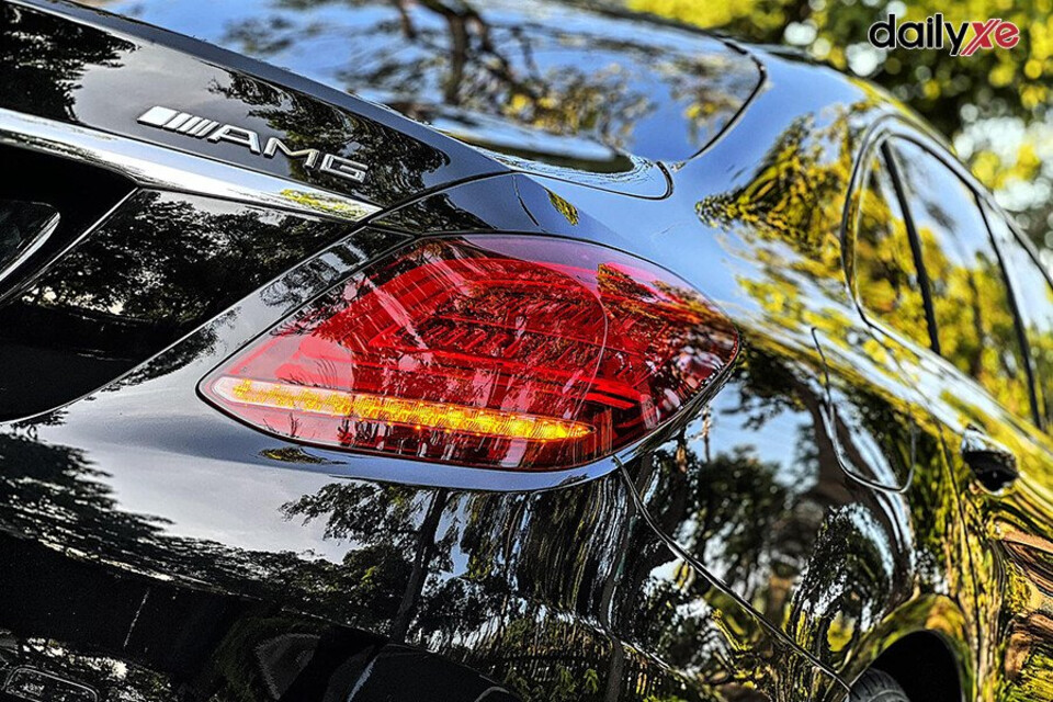 Cụm đèn hậu full LED