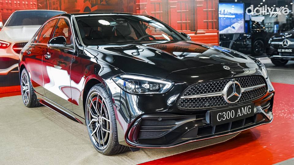 Sở hữu thiết kế ngoại thất đầy góc cạnh mạnh mẽ