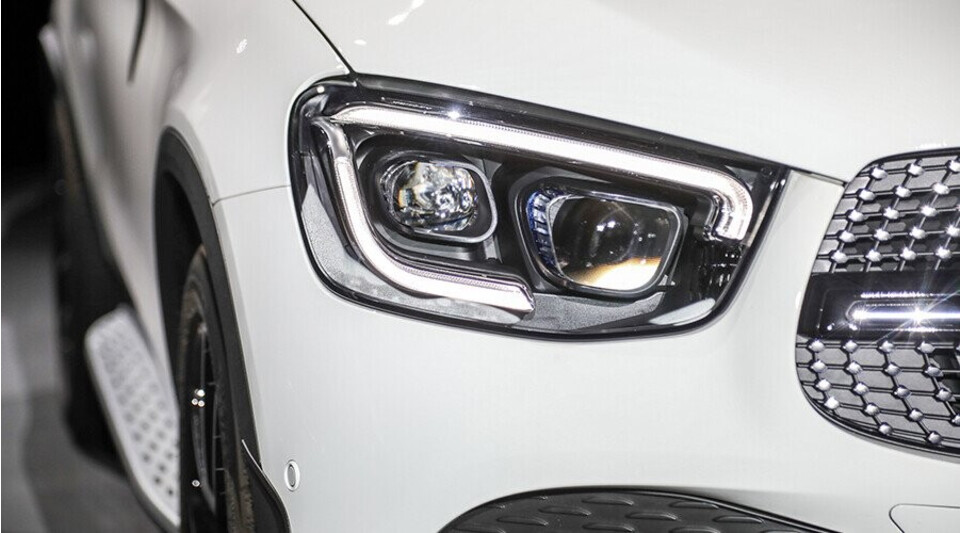 Cụm đèn trước LED Cụm đèn trước LED