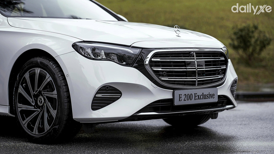 Sử dụng lưới tản nhiệt đa điểm đem lại cảm giác bề thế