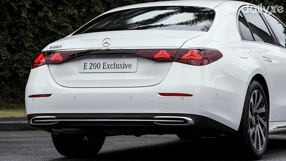 Đồ hoạ LED sắc sảo cùng tạo hình thanh mảnh