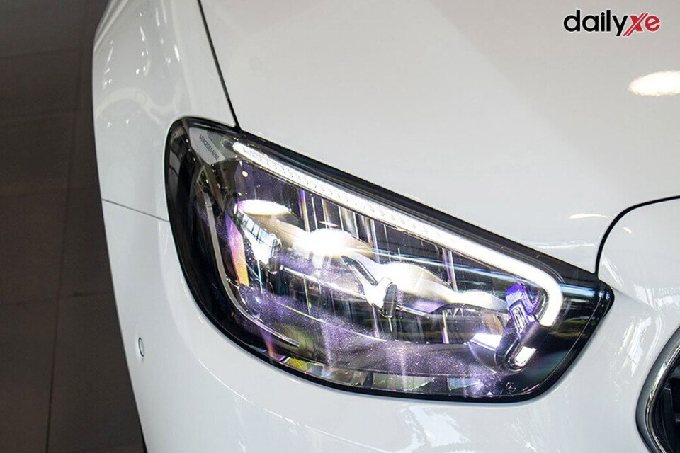 Hệ thống chiếu sáng được trang bị LED toàn phần