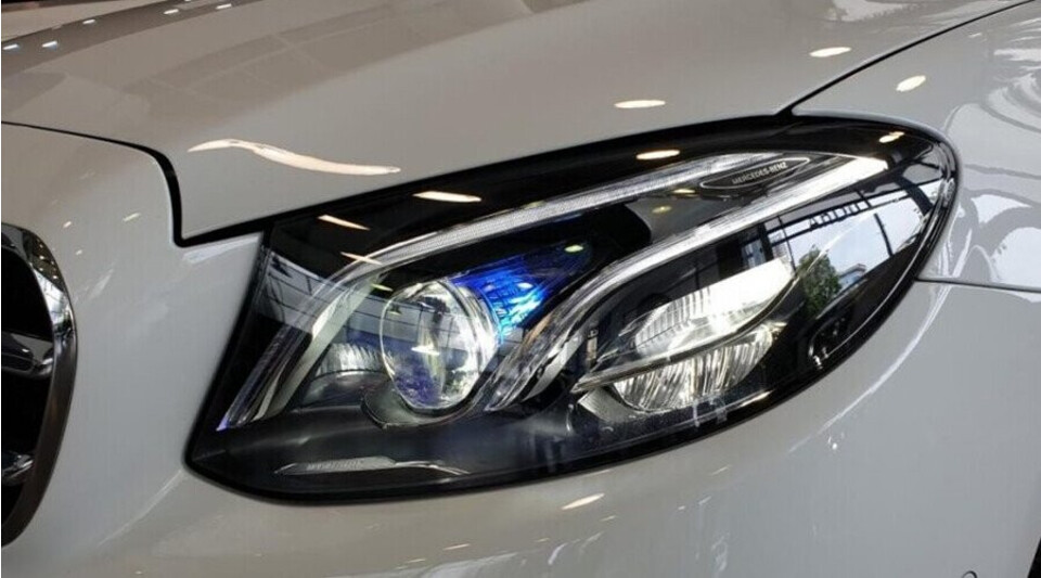 Cụm đèn pha LED Cụm đèn pha LED