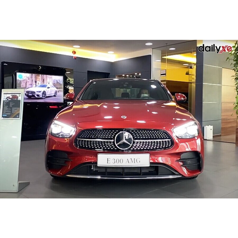 Phong cách thiết kế E 300 AMG mang hơi hướng thể thao Phong cách thiết kế E 300 AMG mang hơi hướng thể thao