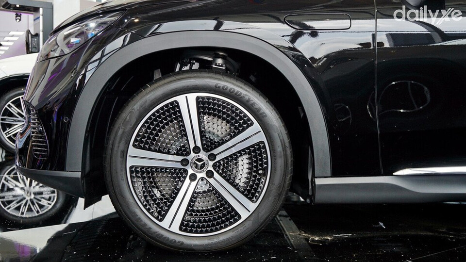 Mâm xe đa chấu tạo ấn tượng khi chuyển động