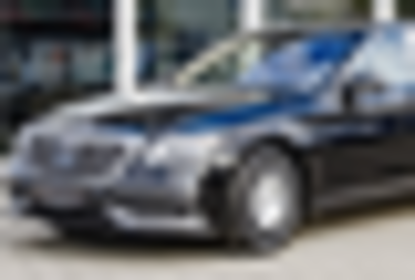 Mercedes Maybach S560 4Matic (Máy xăng)