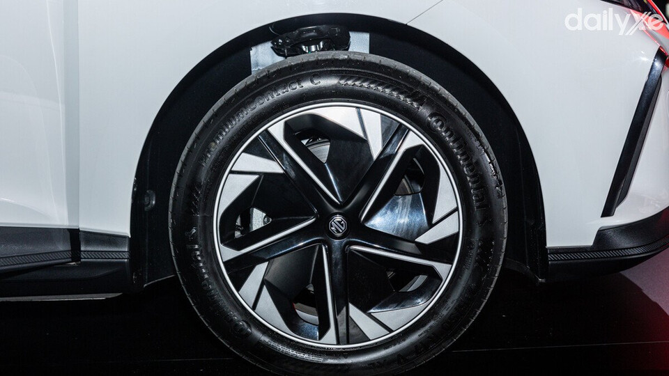 Mâm xe dạng nhôm đúc với kích thước 17 inch