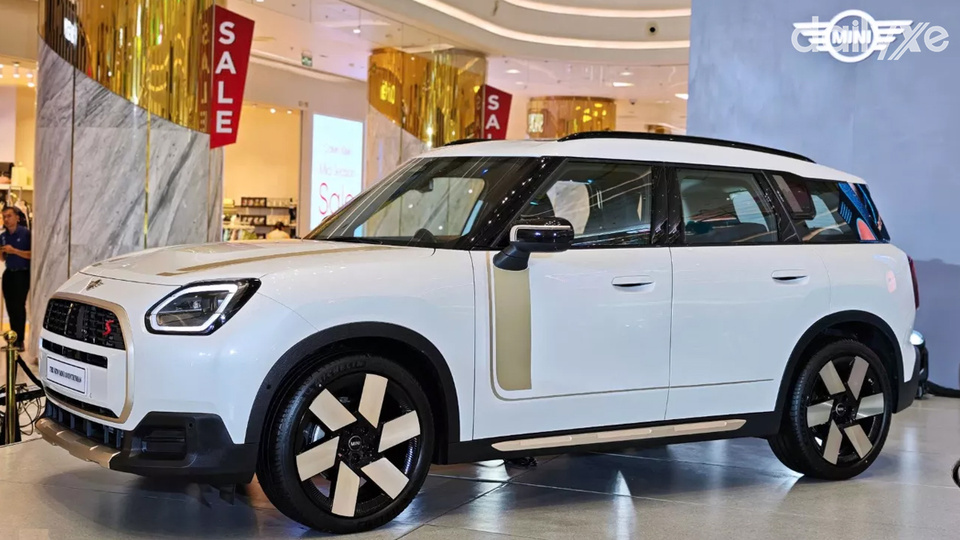 Khoác lên mình vẻ ngoài mạnh mẽ và cứng cáp