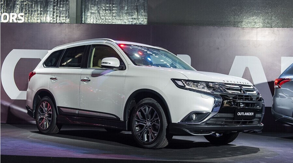 Mitsubishi Outlander có thiết kế phong cách mạnh mẽ