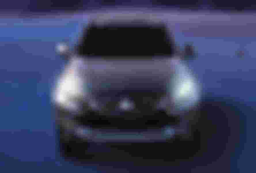 Ngoại thất Mitsubishi Pajero Sport Gasoline 4x2 AT Premium - Hình 2