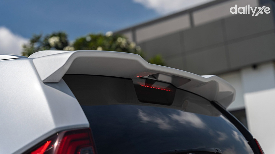 Trang bị cánh lướt gió nổi bật