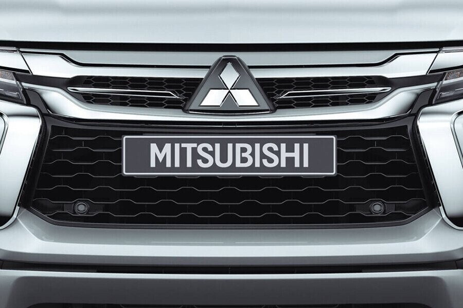 Ngoại thất Mitsubishi Pajero Sport - Hình 5