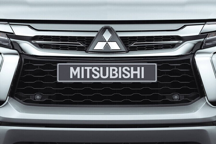 Ngoại thất Mitsubishi Pajero Sport Gasoline 4x4 AT Premium - Hình 5