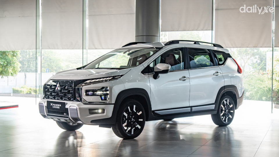 New Mitsubishi Xpander có kích thước khá lớn cùng nhiều lựa chọn màu sắc ngoại thất
