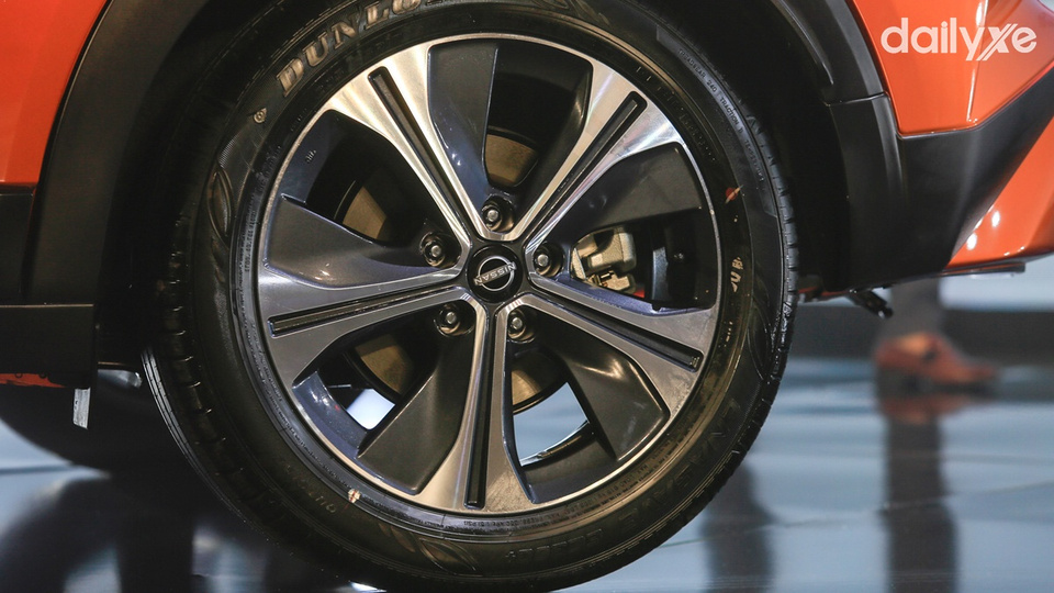 La-zăng 17 inch hợp kim thể thao, tinh tế