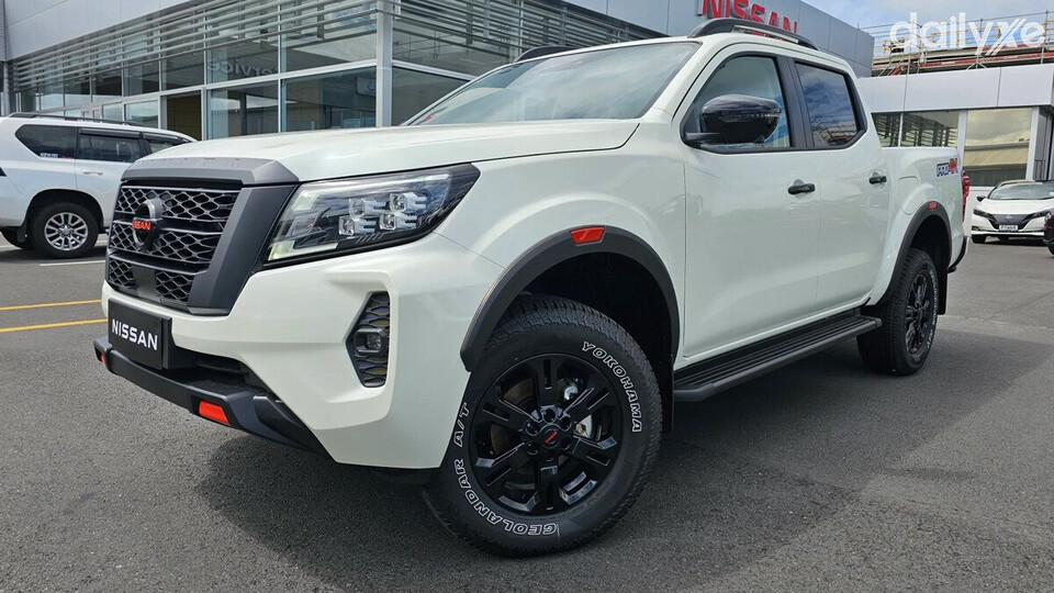 Mẫu xe mang đến trải nghiệm lái xe đẳng cấp và chinh phục mọi địa hình một cách dễ dàng