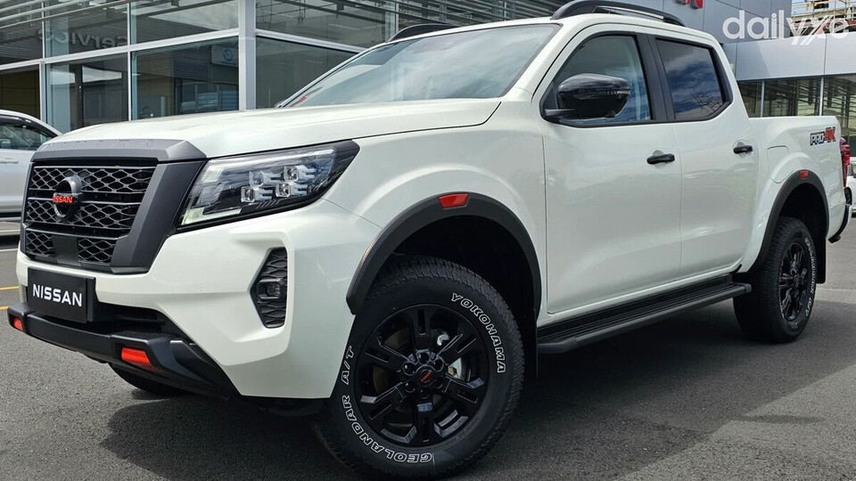 Nissan Navara Pro4x sở hữu kích thước nổi bật