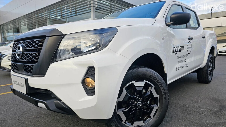 Nissan Navara sở hữu bảng màu thịnh hành